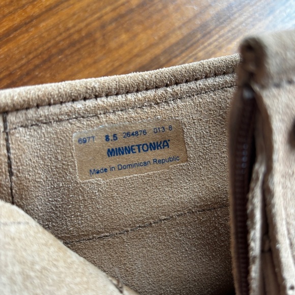 Minnetonka Suede Moccasins EUC - Picture 3 of 11